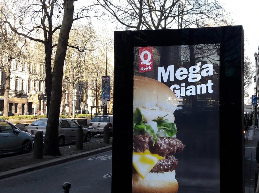 Saint-Gilles dit NON aux panneaux publicitaires digitaux
